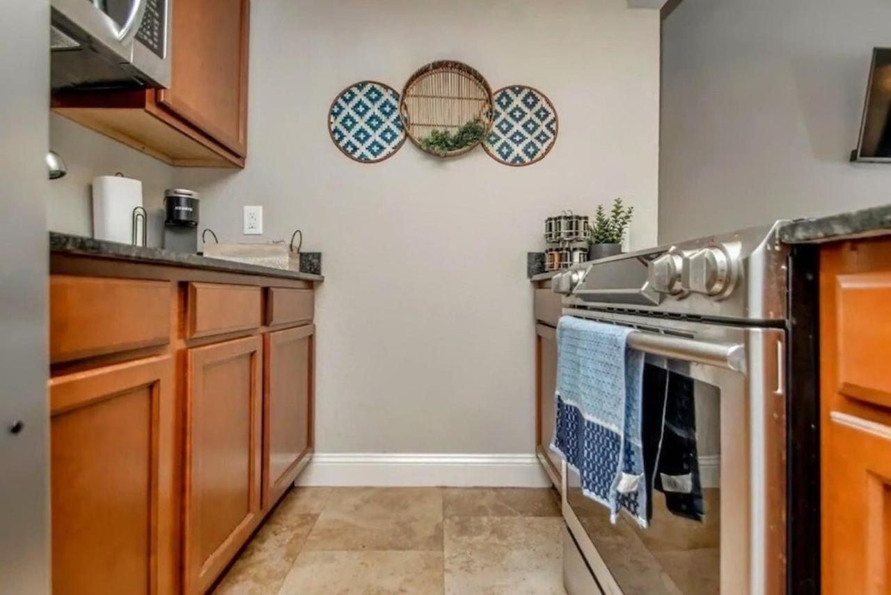 Boho Lakefront Condo With Stunning Views! Hawes エクステリア 写真